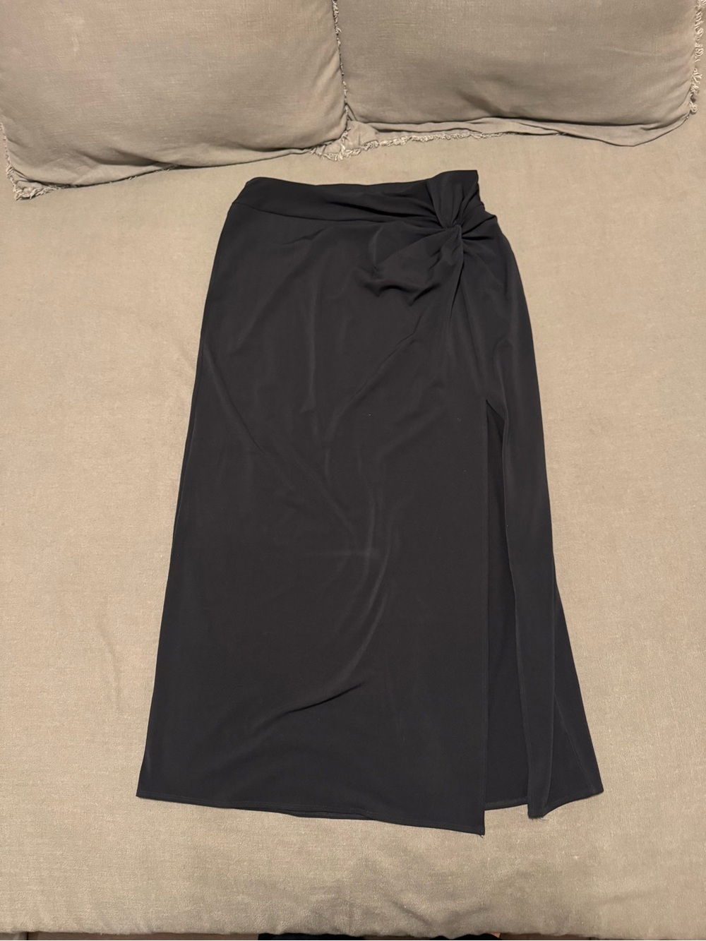 Abercrombie Black Knot-Detail Midi Skirt with Slit